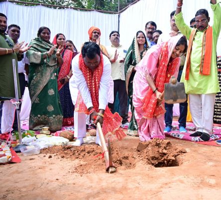  मंत्री श्रीमती राजवाड़े ने कुदरगढ़ में नवीन विश्राम गृह का किया भूमिपूजन