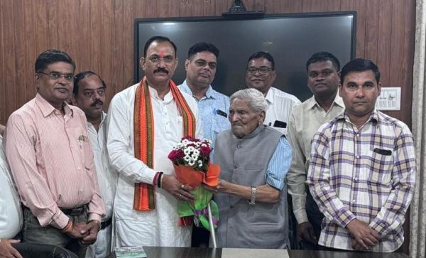  91 वर्षीय बुजुर्ग ने पेश की अद्भुत मिसाल