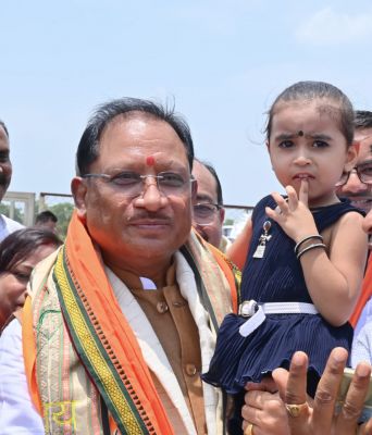 सरलता, करुणा और जनसामान्य से जुड़ाव की मिसाल बने मुख्यमंत्री श्री साय : किसान पिता बोले, जीवन भर रहेगा याद