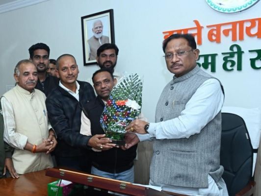 मुख्यमंत्री श्री विष्णु देव साय से कुंभकार समाज के प्रतिनिधि मंडल की सौजन्य मुलाकात