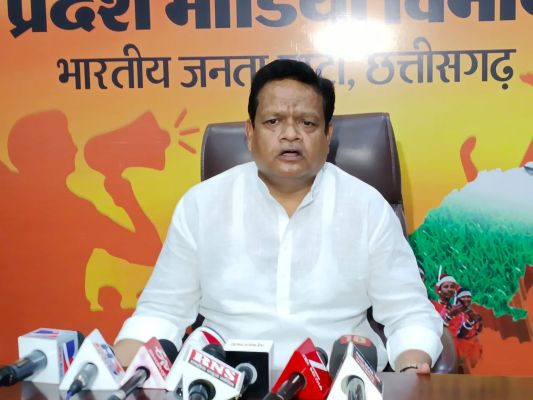 बस्तर और आदिवासी क्षेत्रों की शांति व आर्थिक प्रगति से बौखलाई कांग्रेस : भाजपा