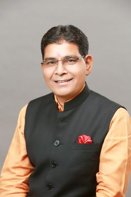 200 बिस्तर वाले ईएसआईसी अस्पताल के लिए नई दिल्ली में केंद्रीय श्रम एवं रोजगार तथा युवा कार्यक्रम और खेल मंत्री डॉ. मनसुख मांडविया से हुई सकारात्मक चर्चा