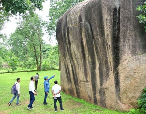 संस्कृति मंत्री श्री राजेश अग्रवाल के निर्देश पर विशेषज्ञ दल ने धनपुर, बेनीबाई, भस्मासुर एवं शहरखेरवा का किया व्यापक सर्वेक्षण