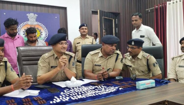भिलाई भट्टी पुलिस ने मोटर सायकल चोरों को किया गिरफ्तार