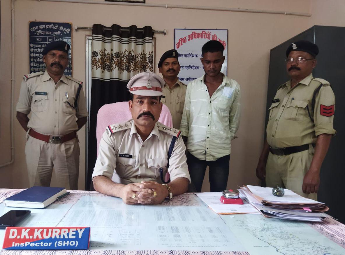 थाना दुगली पुलिस ने 1 वर्ष पूर्व चोरी किए मोबाईल चोर को किया गिरफ्तार