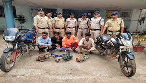 मोटर साइकिल व मोटर पंप चोरी करने वाले आरोपी गिरफ्तार