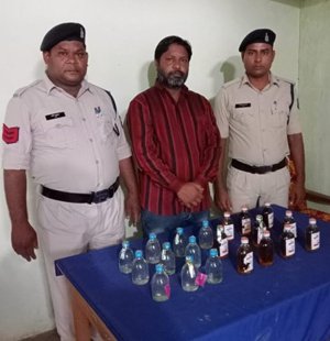 अवैध शराब बिक्री कर रहे व्यक्ति को मगरलोड पुलिस ने किया गिरफ्तार