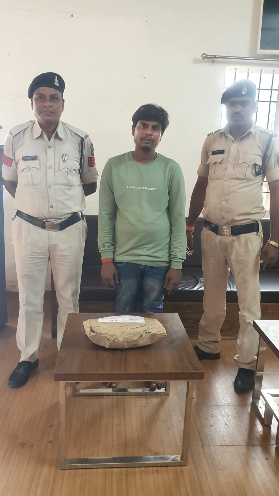 गांजा तस्कर गिरफ्तार