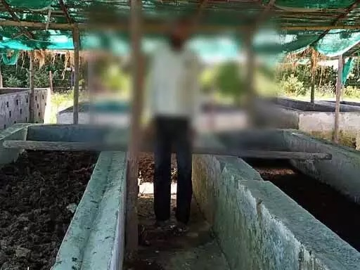 गौठान के छज्जे से लटका मिला समिति अध्यक्ष का शव...