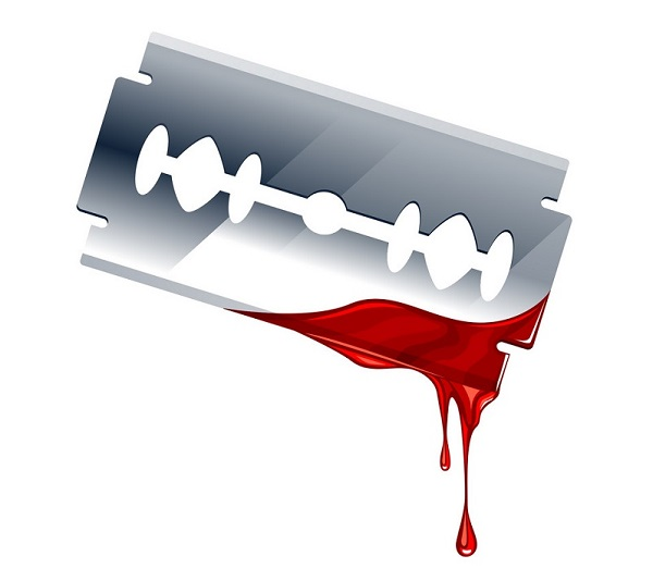 थाने में ही मकान मालिक ने किराएदार पर किया ब्लेड से हमला...