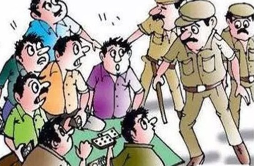 जुआरियों के खिलाफ पुलिस की ताबड़तोड़ कार्रवाई, कई गिरफ्तार...