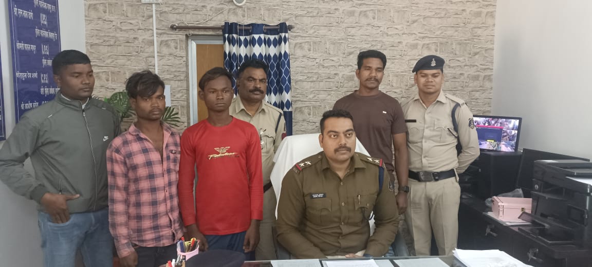 सूने मकानों में चोरी करने वाले दो आरोपी पुलिस की गिरफ्त में