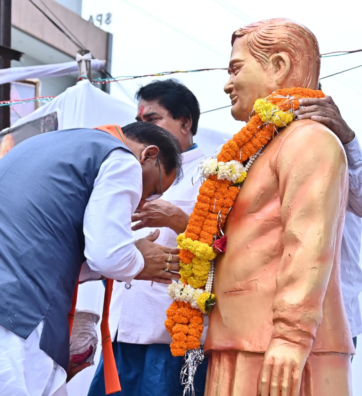 आज हम पते में जिस "छत्तीसगढ़" शब्द का उपयोग करते हैं, वह श्रद्धेय अटल जी की ही देन &ndash; मुख्यमंत्री श्री साय