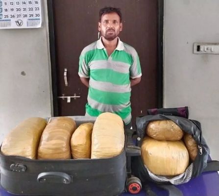 25 किलो गांजा के साथ तस्कर गिरफ्तार