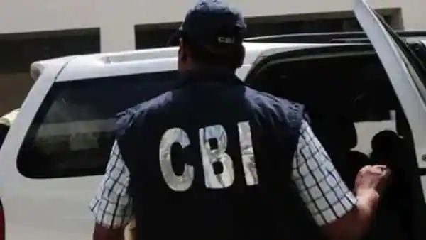 SI भर्ती घोटाला : 33 ठिकानों पर सीबीआई के छापे, सीआरपीएफ अधिकारियों के परिसर में भी दबिश...