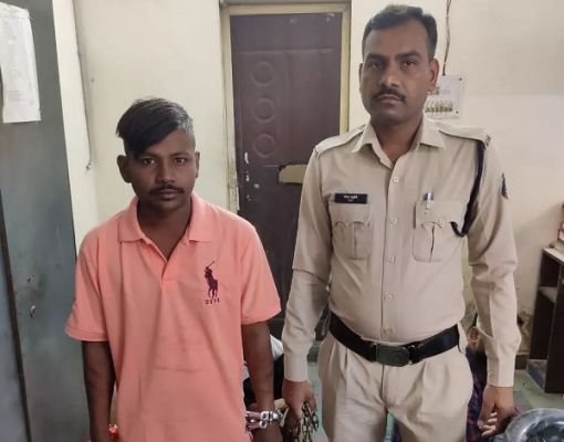 तस्कर गिरफ्तार, डेढ़ किलो गांजा जब्त...