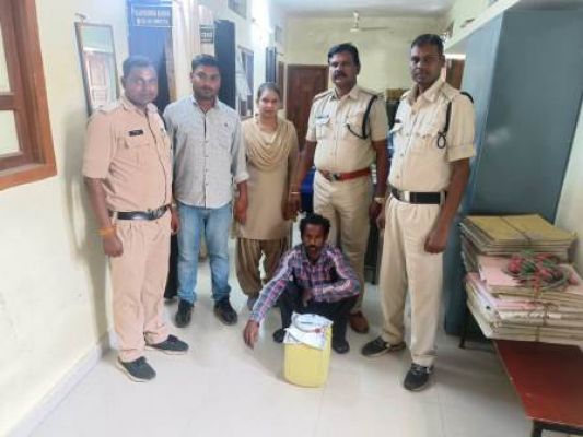 आबकारी विभाग की कार्यवाही : 10 बल्क लीटर हाथ भट्टी कच्ची महुआ शराब व 100 कि.ग्रा. महुआ लाहन जप्त