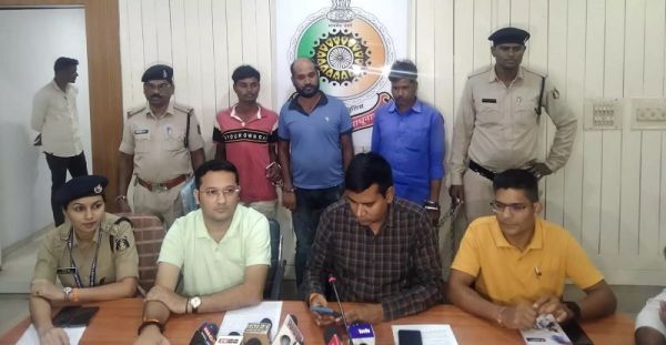 3 साल पुराने अंधे क़त्ल का हुआ खुलासा, 3 आरोपी गिरफ्तार...