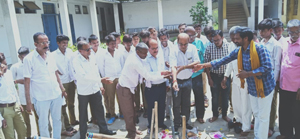 शिक्षा विभाग ने हरेली पर किया संगोष्ठी, प्रगतिशील किसानों ने लिया हिस्साa