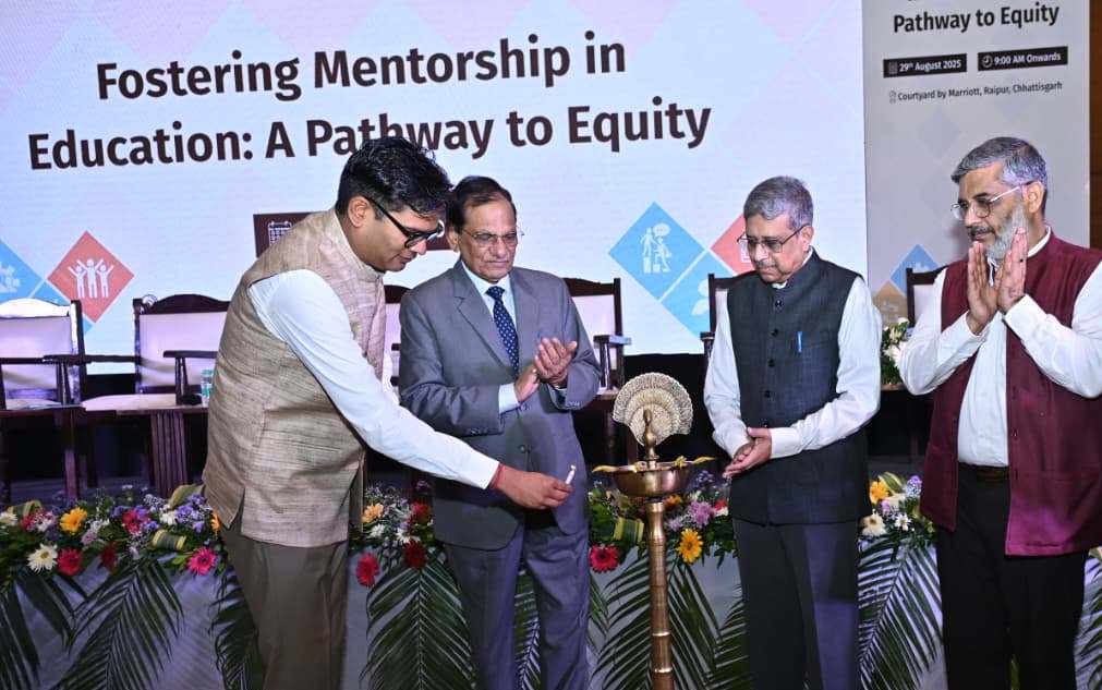 शिक्षा में मेंटरशिप सामाजिक न्याय और समान अवसर का मजबूत आधार: वित्त मंत्री ओ. पी. चौधरी