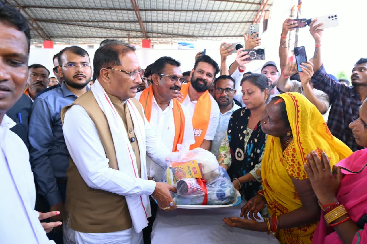 पीएमश्री स्कूल के उन्नयन से महासमुंद के शासकीय प्राथमिक शाला चनाट का हुआ कायाकल्प