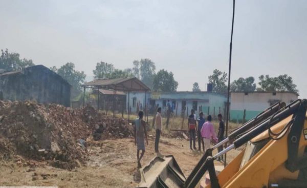 प्राथमिक शाला कोत्तापल्ली और आश्रित ग्राम लोदेड़ में नवीन भवन का निर्माण जारी