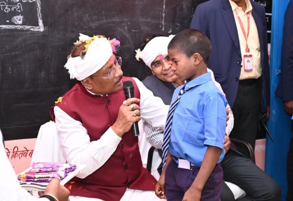 कुरुषनार में विद्यार्थियों की सुविधा के लिए बनेगा अतिरिक्त कक्ष- मुख्यमंत्री श्री विष्णु देव साय