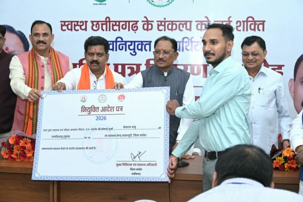 रोगियों की सेवा को पुण्य कार्य मानकर पूरी निष्ठा और संवेदनशीलता से निभाएं अपना दायित्व : मुख्यमंत्री श्री साय