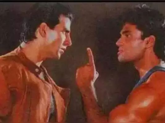 जब एक दूसरे की शक्ल से भी नफरत करते थे अक्षय कुमार और सुनील शेट्टी ..