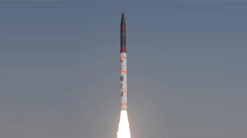 20 मिनट में दुश्मन देशों को तबाह कर सकने वाली &lsquo;अग्नि-4&rsquo; का सफल परिक्षण