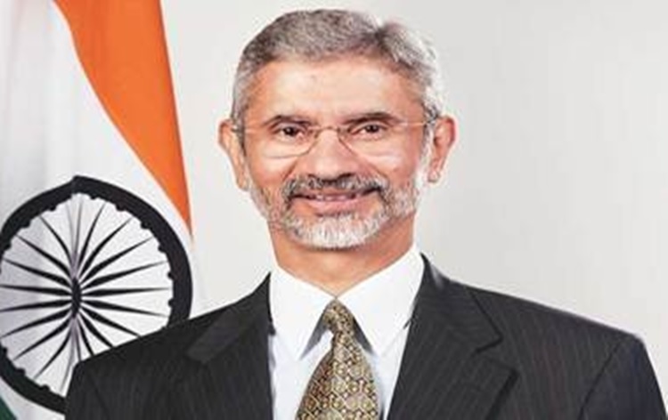 जयशंकर ने चीन के विदेश मंत्री के साथ मुलाकात में सीमा संबंधी सहित अन्&zwj;य लंबित मुद्दों पर चर्चा की