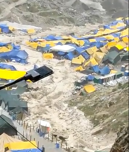 अमरनाथ यात्रा : बादल फटने से बहे टेंट, 10 लोगों की मौत&hellip;