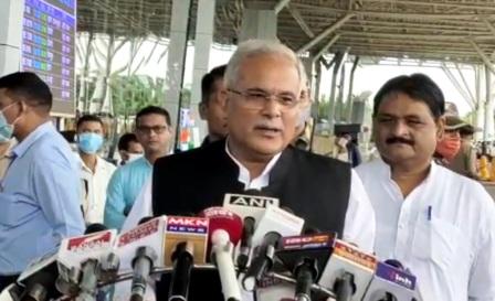 बिहार में गठबंधन टूटने पर सीएम बघेल ने एनडीए पर कसा तंज, 2024 में परिवर्तन का संकेत