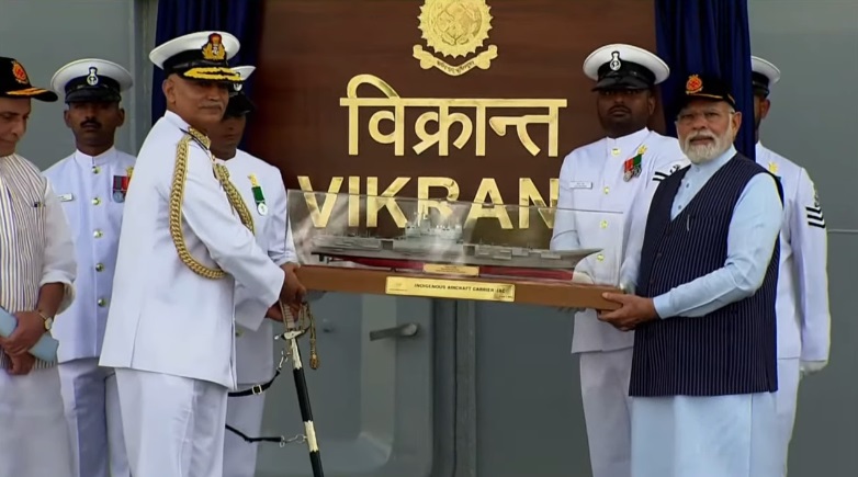 विक्रांत विशाल है, विराट, विहंगम, विशिष्ट है : प्रधानमंत्री मोदी