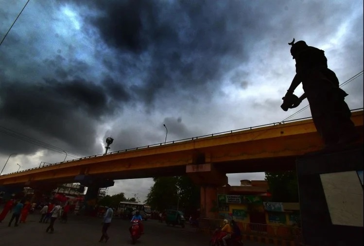 मौसम ने ली अंगड़ाई : छत्तीसगढ़-मप्र सहित इन राज्यों में बारिश की चेतावनी