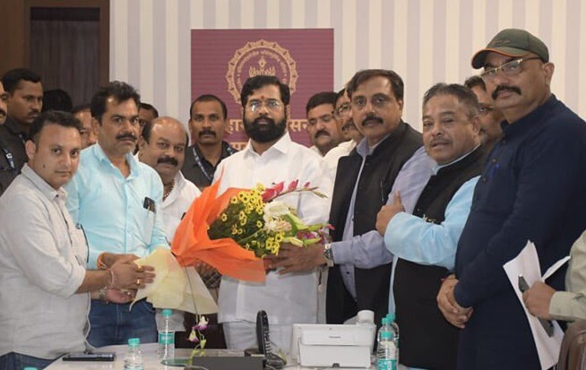 12 राज्यों के शिवसेना प्रमुखों ने किया शिंदे को समर्थन देने का ऐलान