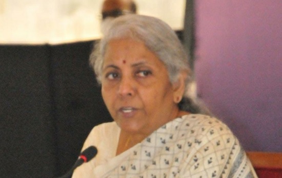 बाजार के घटनाक्रमों की निरंतर निगरानी किये जाने की आवश्यकता : सीतारमण