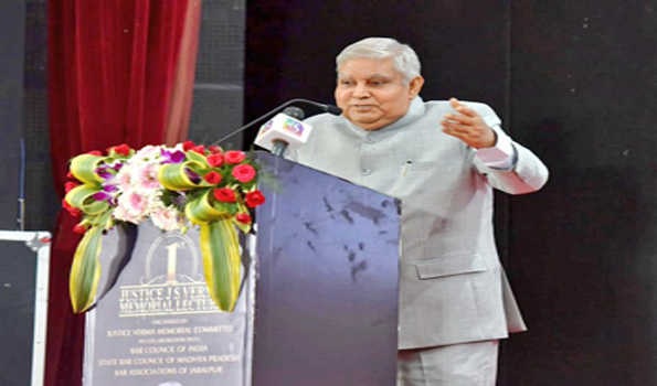 मीडिया न्यायपालिका की रिपोर्टिंग में बरते सावधानी: धनखड़