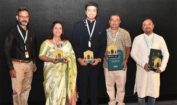 खुशहाल जिंदगी बिताने के लिए हर व्&zwj;यक्ति को सहारे की जरूरत : अविजीत सेन