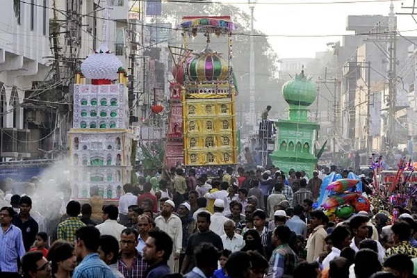 हाईटेंशन तार की चपेट में आने से ताजिया में ब्लास्ट, 4 की मौत, कई गंभीर