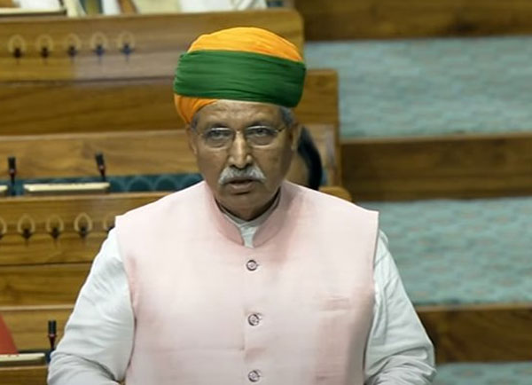  महिला आरक्षण के लिए 'नारी शक्ति वंदन' बिल लोकसभा में पेश