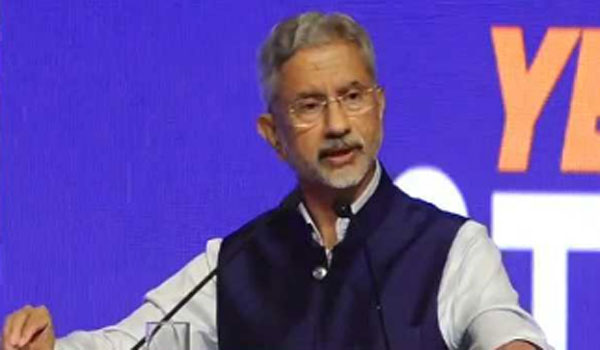 कतर में मौत की सजा पाए आठ भारतीयों के परिवार से मिले जयशंकर