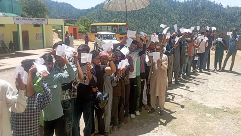 लोकसभा चुनाव : शाम 5 बजे तक 57.70 प्रतिशत वोटिंग