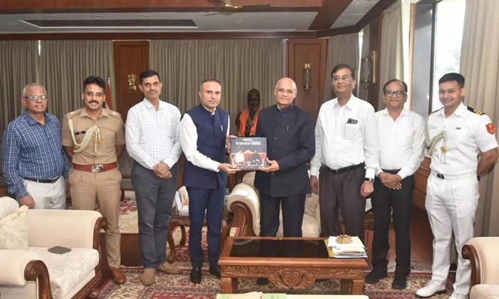 रमेश बैस को राजभवन में दी गई विदाई, मंगलवार को लौटेंगे रायपुर