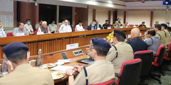 गृहमंत्री शाह ने ली केन्द्रीय पुलिस प्रशिक्षण संस्थानों की समीक्षा बैठक