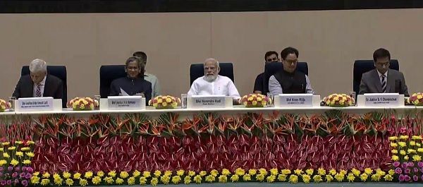 इज़ ऑफ़ डूइंग बिजनेस और ईज ऑफ़ लिविंग की तरह ही ईज ऑफ़ जस्टिस भी जरूरी : नरेंद्र मोदी