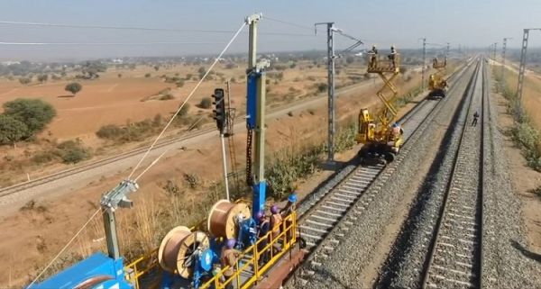 रेलवे ने अप्रैल-सितंबर में 851 रूट किलोमीटर का विद्युतीकरण किया