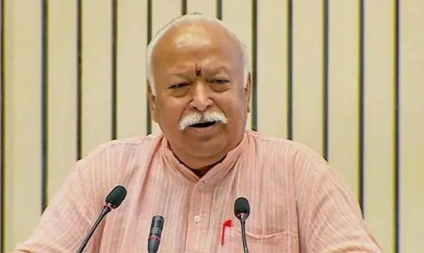 संघ का मतलब पीएम मोदी या विहिप नहीं, वे इसका हिस्सा हैं : भागवत