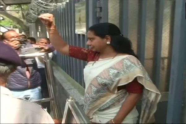 आबकारी नीति मामले में ईडी की जांच में शामिल हुईं के. कविता