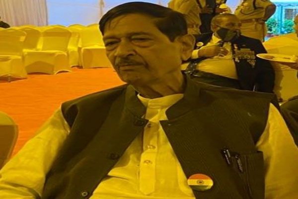 पुणे के भाजपा सांसद गिरीश बापट का निधन